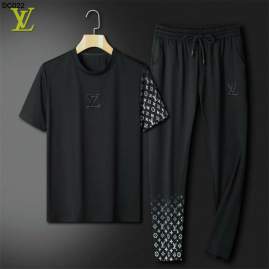 Picture of LV Shirt Pant Suits _SKULVM-4XL12yn14623431